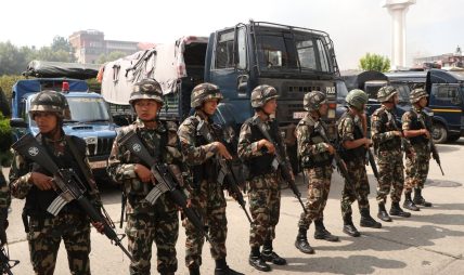 सप्तरीका राजविराज र बोदेबरसाईनमा अनिश्चितकालीन कर्फ्यु सप्तरीका राजविराज र बोदेबरसाईनमा अनिश्चितकालीन कर्फ्यु