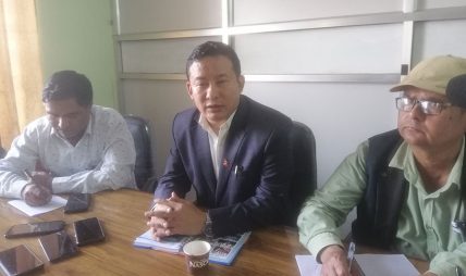 कोशीमा मन्त्री छान्दै नेकपा, आजै शपथको तयारी कोशीमा मन्त्री छान्दै नेकपा, आजै शपथको तयारी