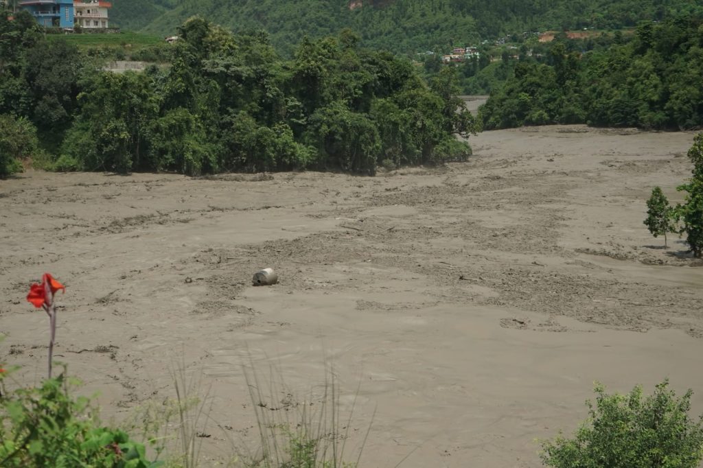 रसुवा बाढी : हालसम्म ७२ जनाको शव फेला