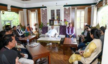 अध्यक्ष ओलीसँग गुण्डुमा मुस्लिम अगुवाको भेट