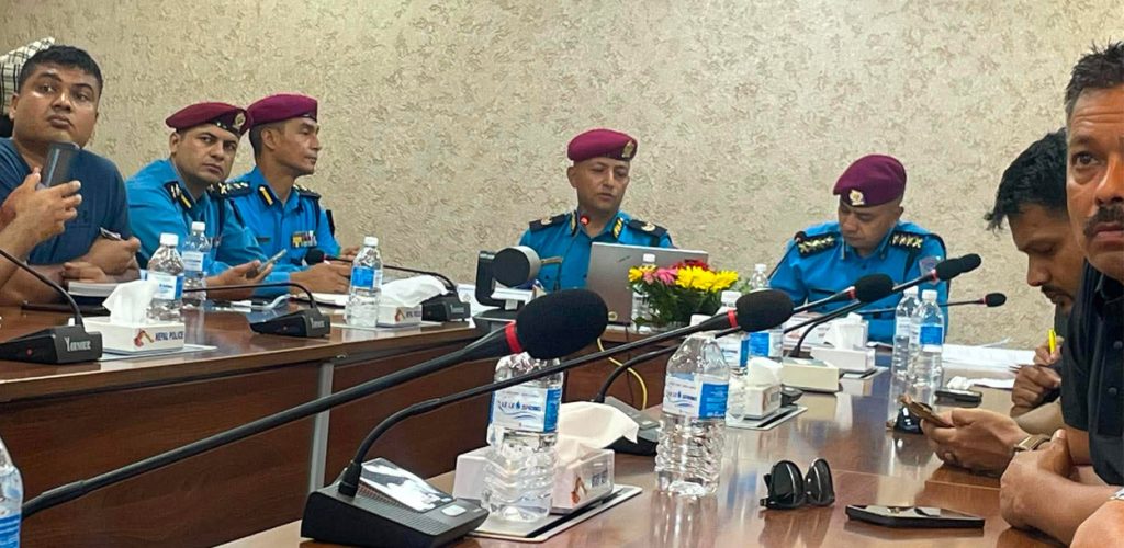 विराटनगर छापाबारे प्रहरी हेडक्वाटरले भन्यो- सूचना भेरिफाइमा कमजोरी भयो विराटनगर छापाबारे प्रहरी हेडक्वाटरले भन्यो- सूचना भेरिफाइमा कमजोरी भयो