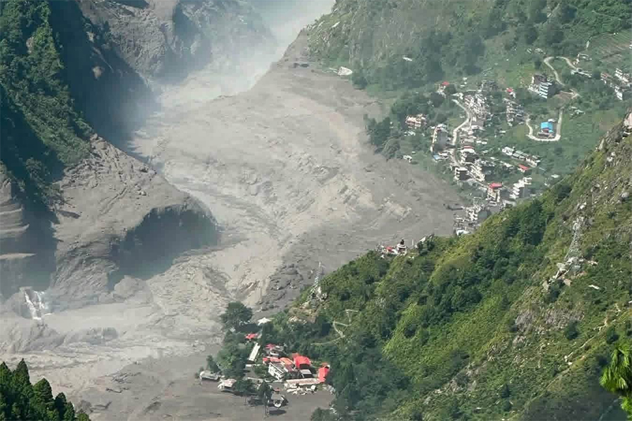 रसुवागढी भन्सारका २५ कर्मचारी सम्पर्कमा आए, १४ को खोजी जारी