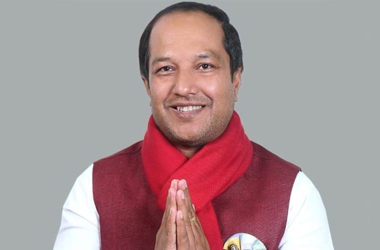 उद्योगमन्त्री बन्दै दीपककुमार साह