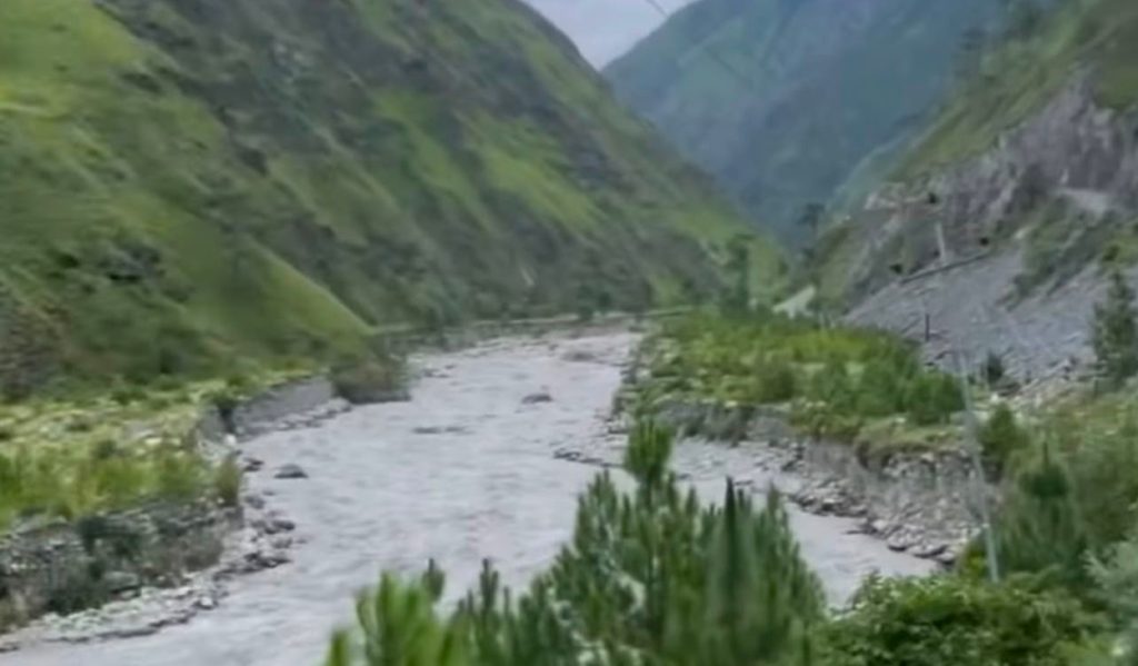 पहिरो पन्छाएसँगै भेरी करिडोर सडक सञ्चालनमा पहिरो पन्छाएसँगै भेरी करिडोर सडक सञ्चालनमा